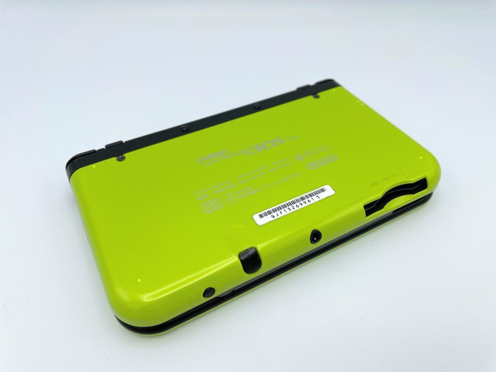 Newニンテンドー3DS LL ライム×ブラック Newニンテンドー3DS LL