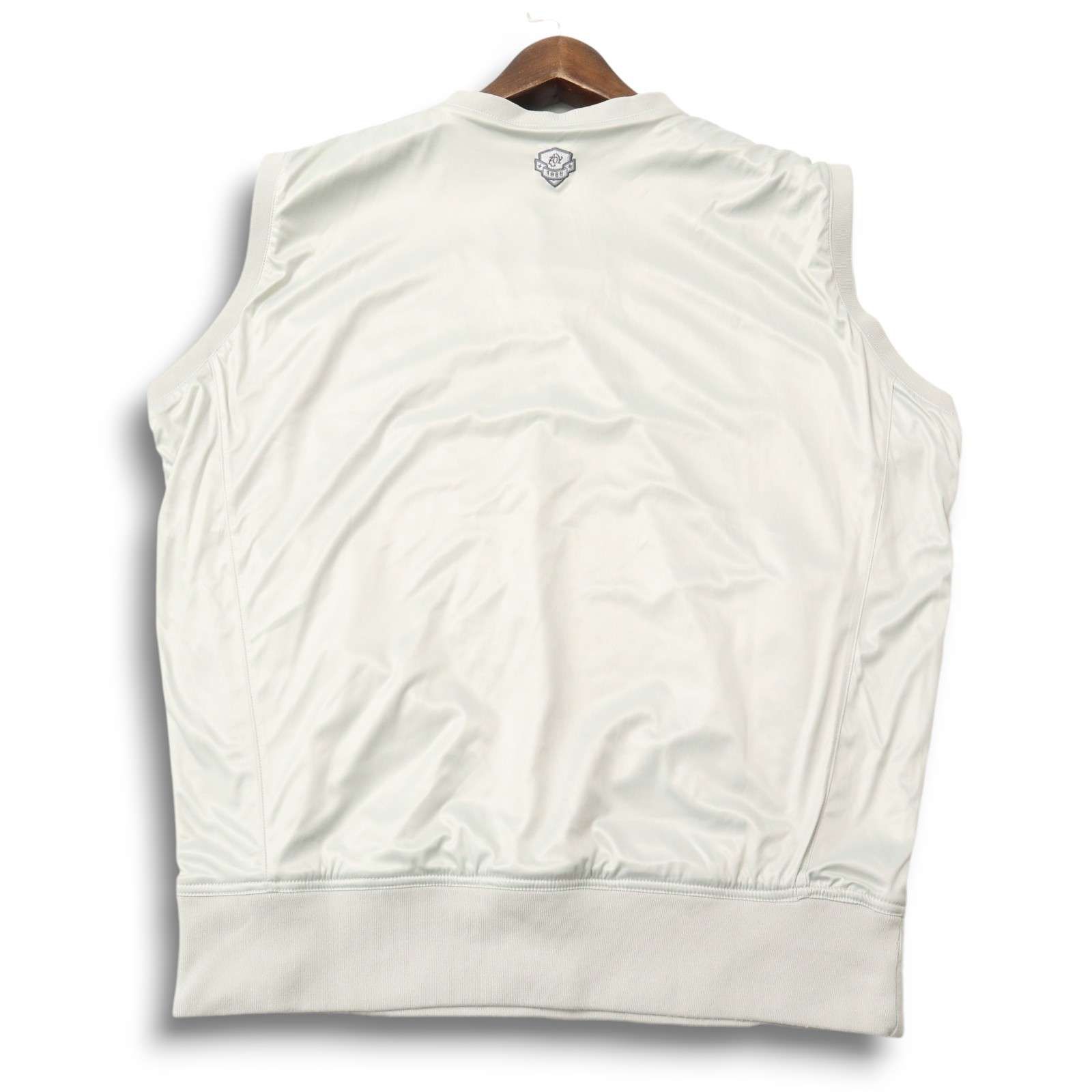 ZOY 刺繍ロゴ ベスト S 美品】ZOY ゾーイ ゴルフ 通年☆ ロゴ刺繍 Vネック