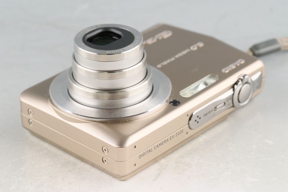 Casio Exilim EX-Z600 Digital Camera With Box #56883L8 - メルカリ
