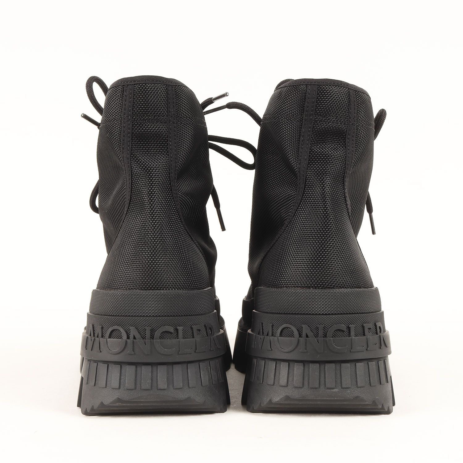 【美品】MONCLERモンクレールMサイズ 手袋 黒 美品】MONCLER モンクレール ブラック 黒 サイズ:43(28.0cm