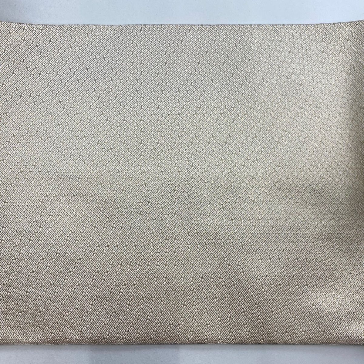 袋帯 美品 名品 落款 本草木染 菱 幾何学模様 箔 クリーム 六通