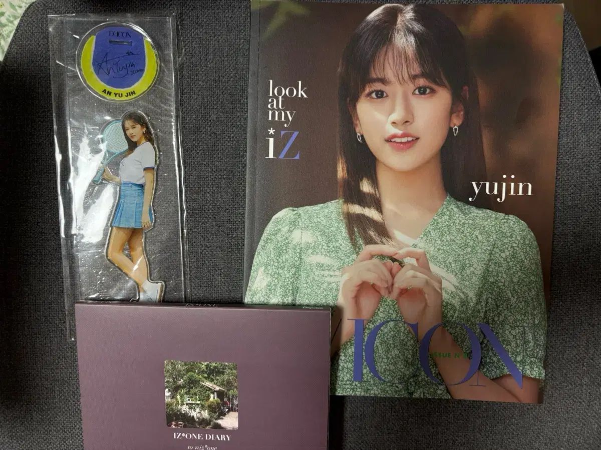 IZ*ONE - #YUJIN SCAN #안유진 #アイヴ #아이브 #IVE 0 part PHOTOS