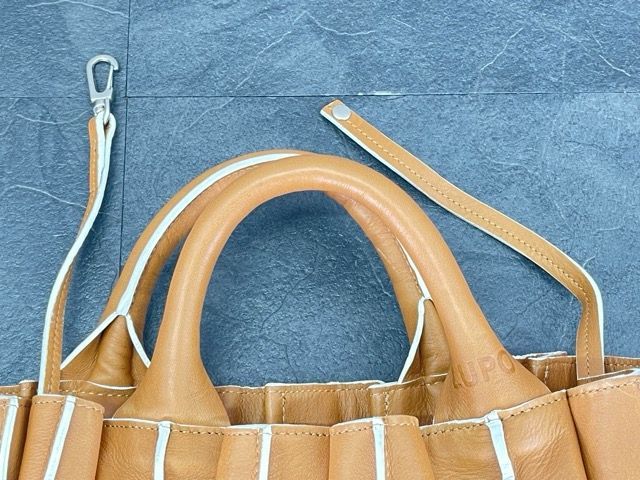 【極美品】LUPO　ルポ　レザーバッグ　トートバッグ LUPO ルポ ポーチ付き レザー ハンド バッグ 茶 □□ ☆ iha6 LUPO