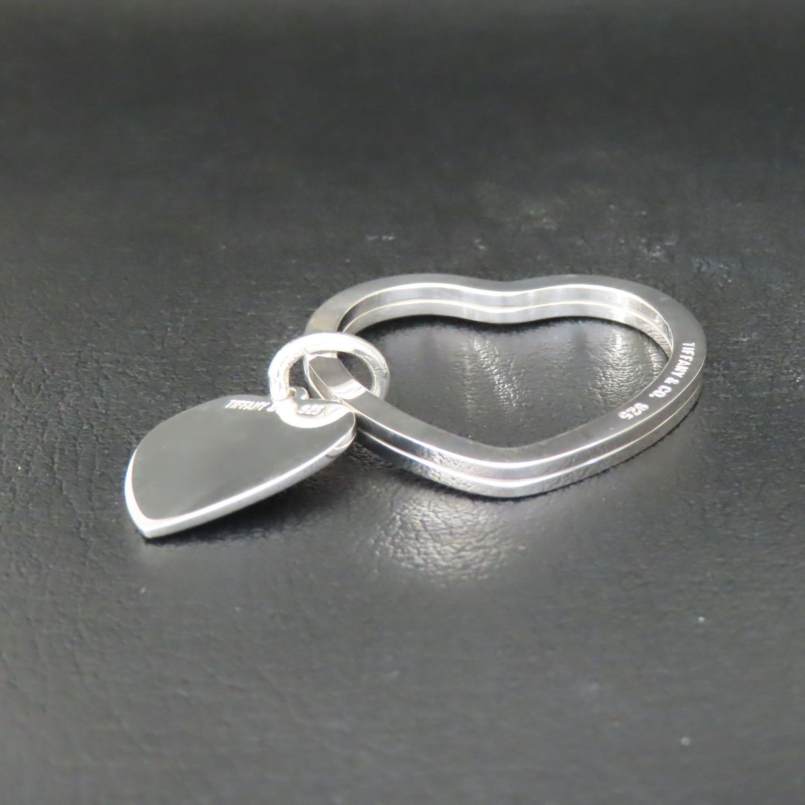 【新品未使用】ティファニー　ハート型キーリング 国内配送 ティファニー ハートタグ スクリューボール キーリング