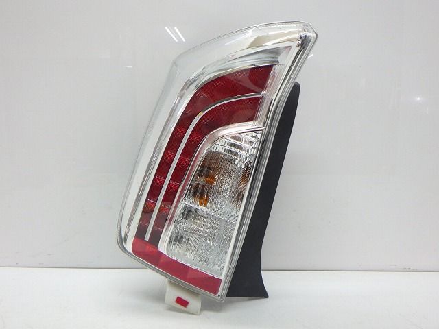 ☆コーティング ZVW30 プリウス 節約 後期 左テールレンズ LED 47-55