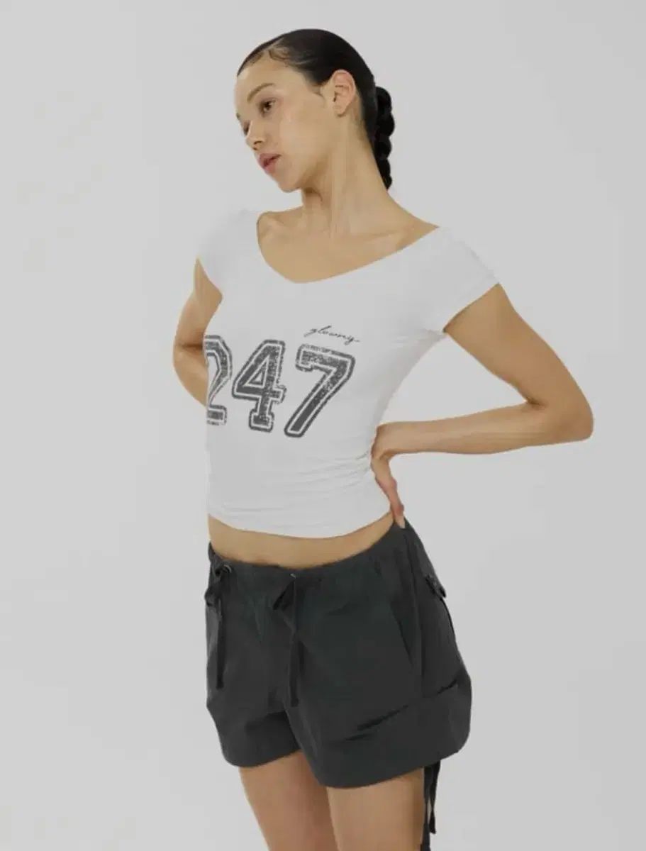 GLOWNY スナッグ 247 白 半袖Tシャツ