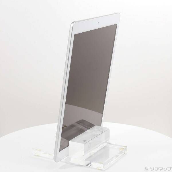 〔 品〕 iPad 第8世代 32GB シルバー MYLA2LL A Wi-Fi 349