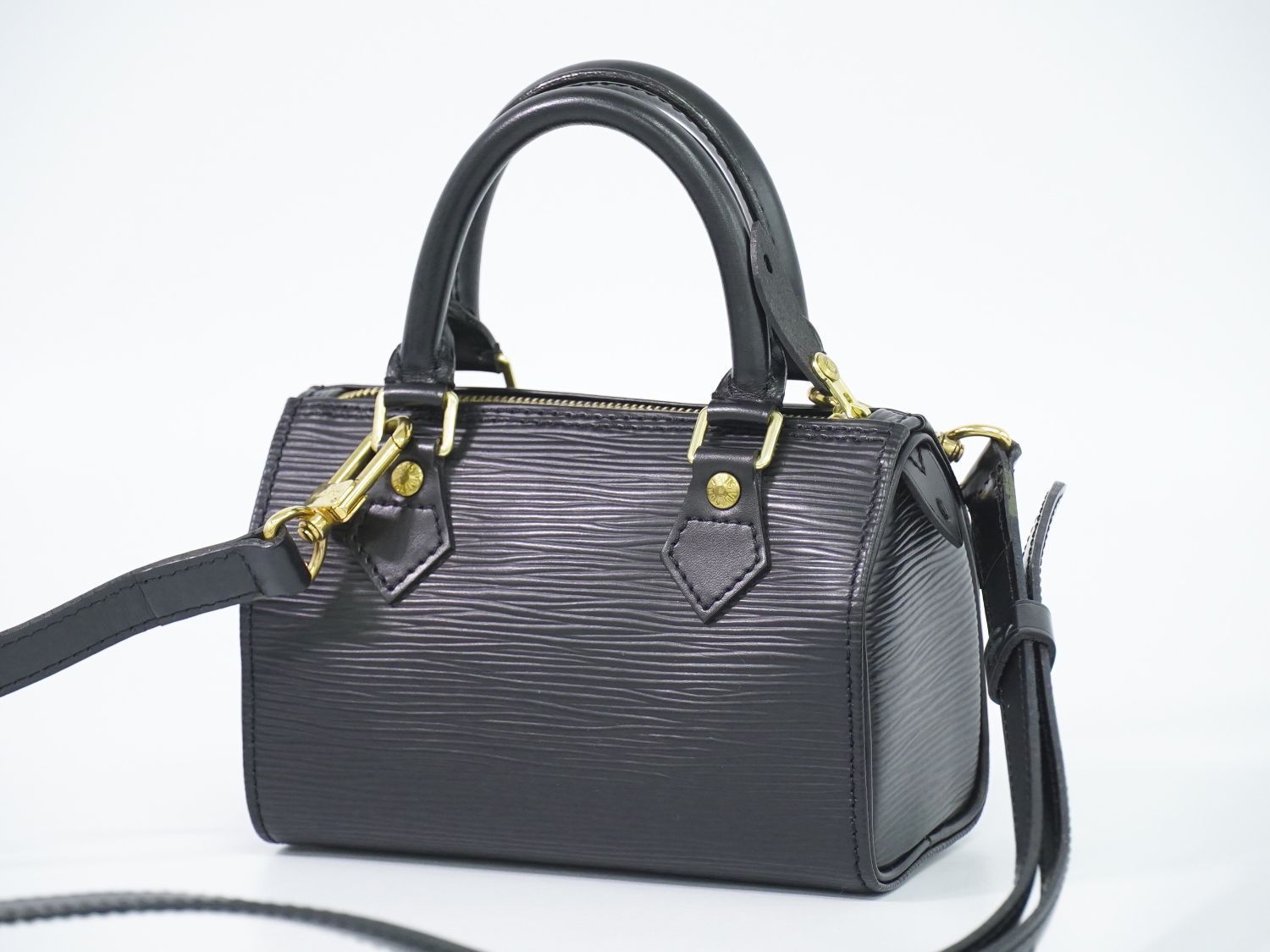 ルイヴィトン　レザートートバッグ　スペシャルオーダー ルイヴィトンのスペシャルオーダーとは？！他とは違う特別感の