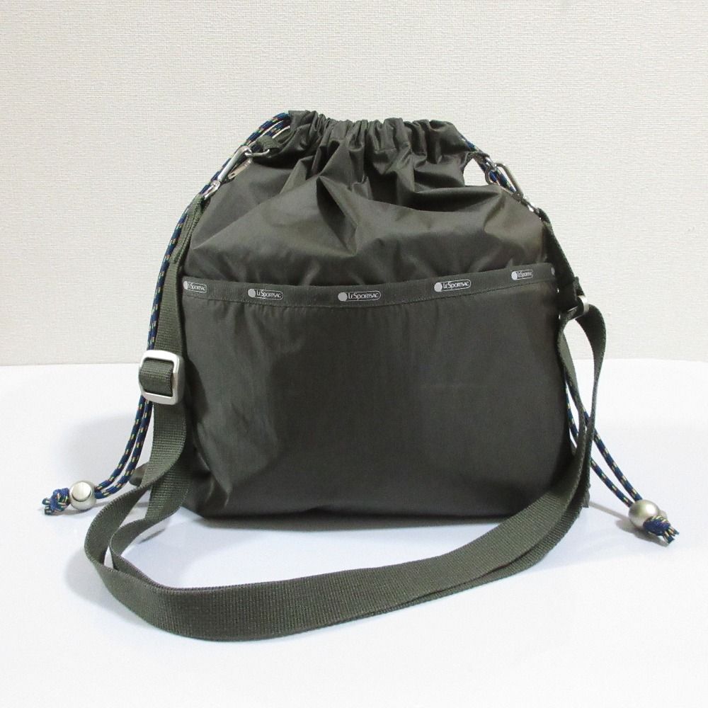 レスポートサックの超軽量シリーズ「エッセンシャル」と