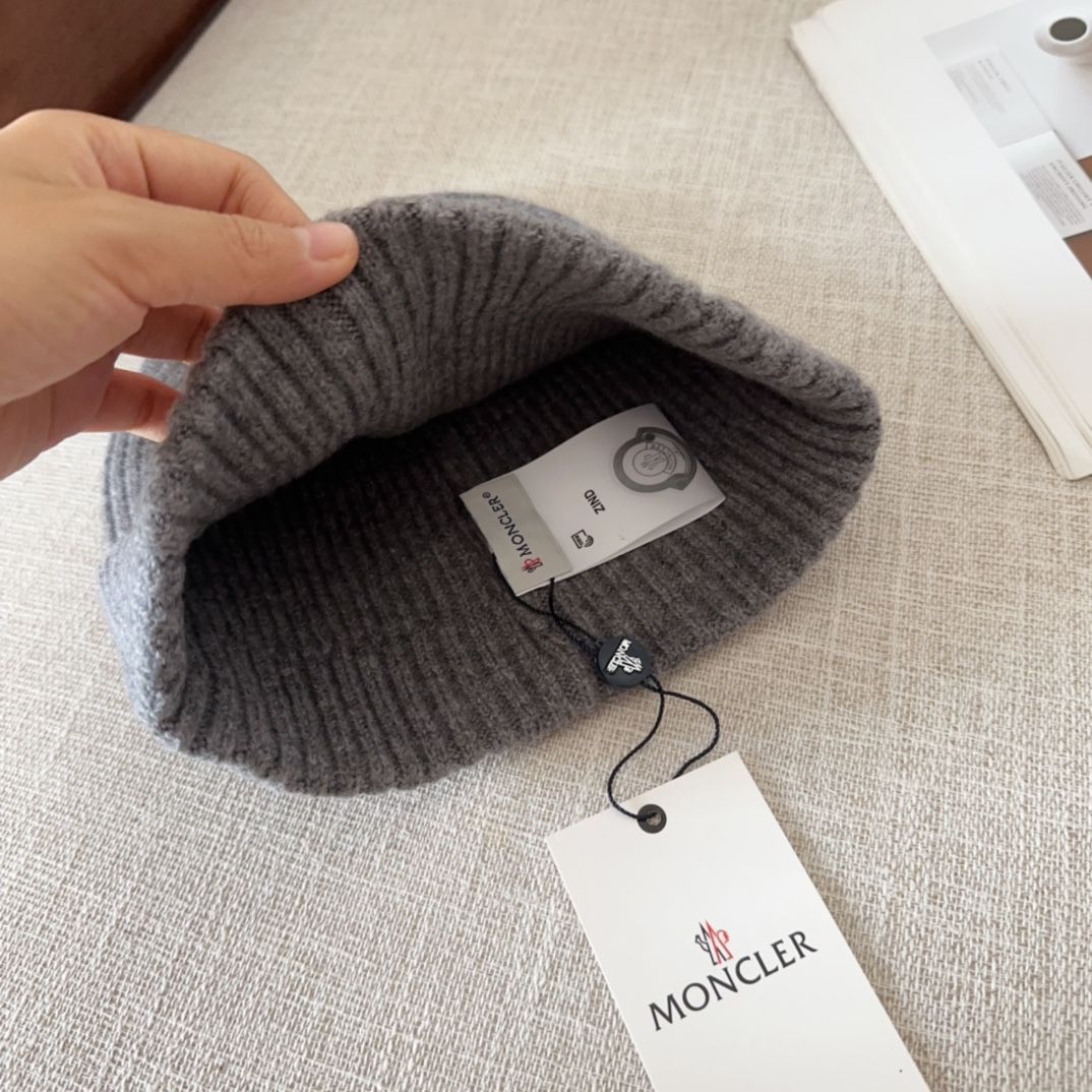 MONCLERウールフリース帽子グレー
