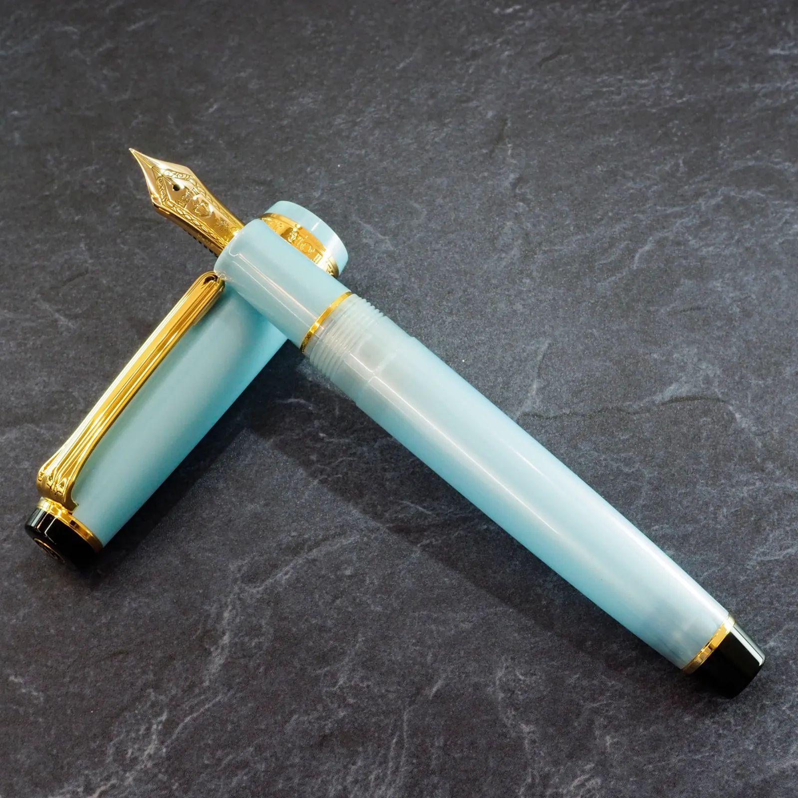 セーラー万年筆 四季織 雪月空葉 春空 14K MF SAILOR 四季織「雪月空葉ー春空ー」／字幅EF＆MF | ペンネジューク