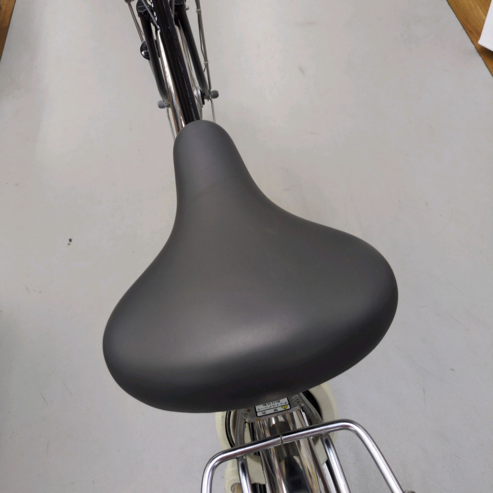 J062 ☆多少キズ使用感有り☆普通自転車☆rune☆内装3段☆LEDオート