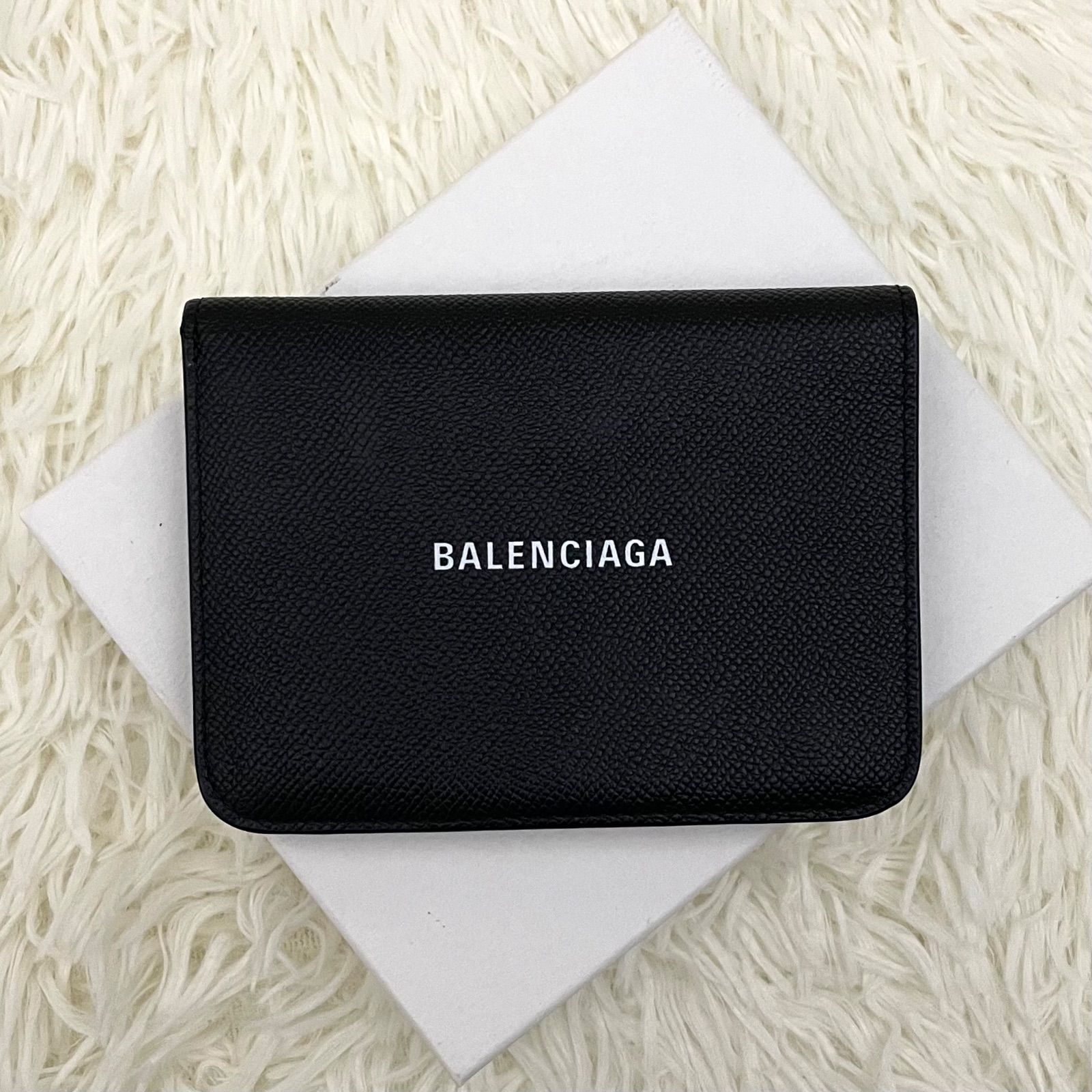 極美品 ＊ バレンシアガ レザー スタッズ 二つ折り財布 ネイビー