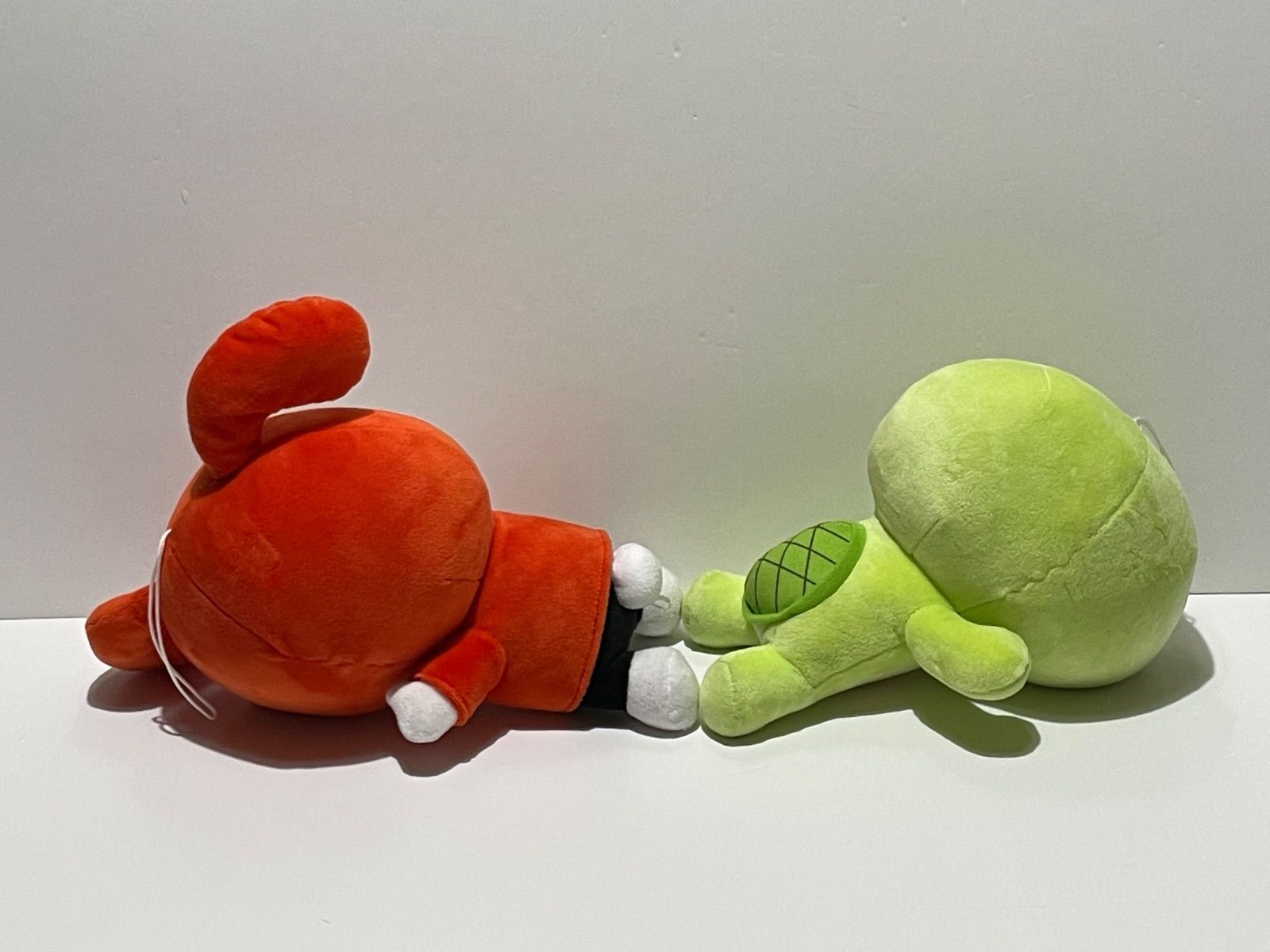 まいぜんシスターズ でっかい ぬいぐるみ ハイタッチ のんびりポーズ