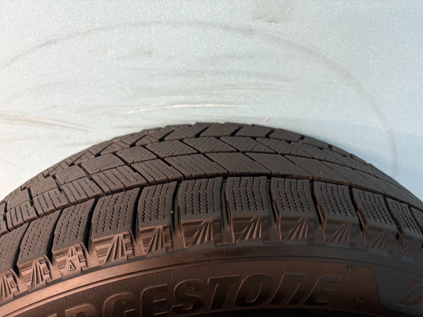 スタッドレス ブリヂストン