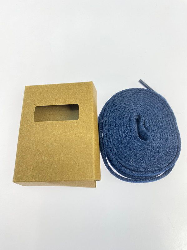 シューズ スニーカー