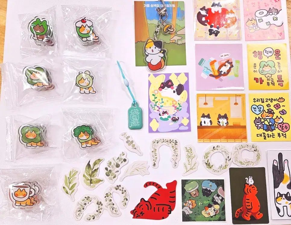 猫 ステッカー+キーリング+アクリル トング まとめ売り