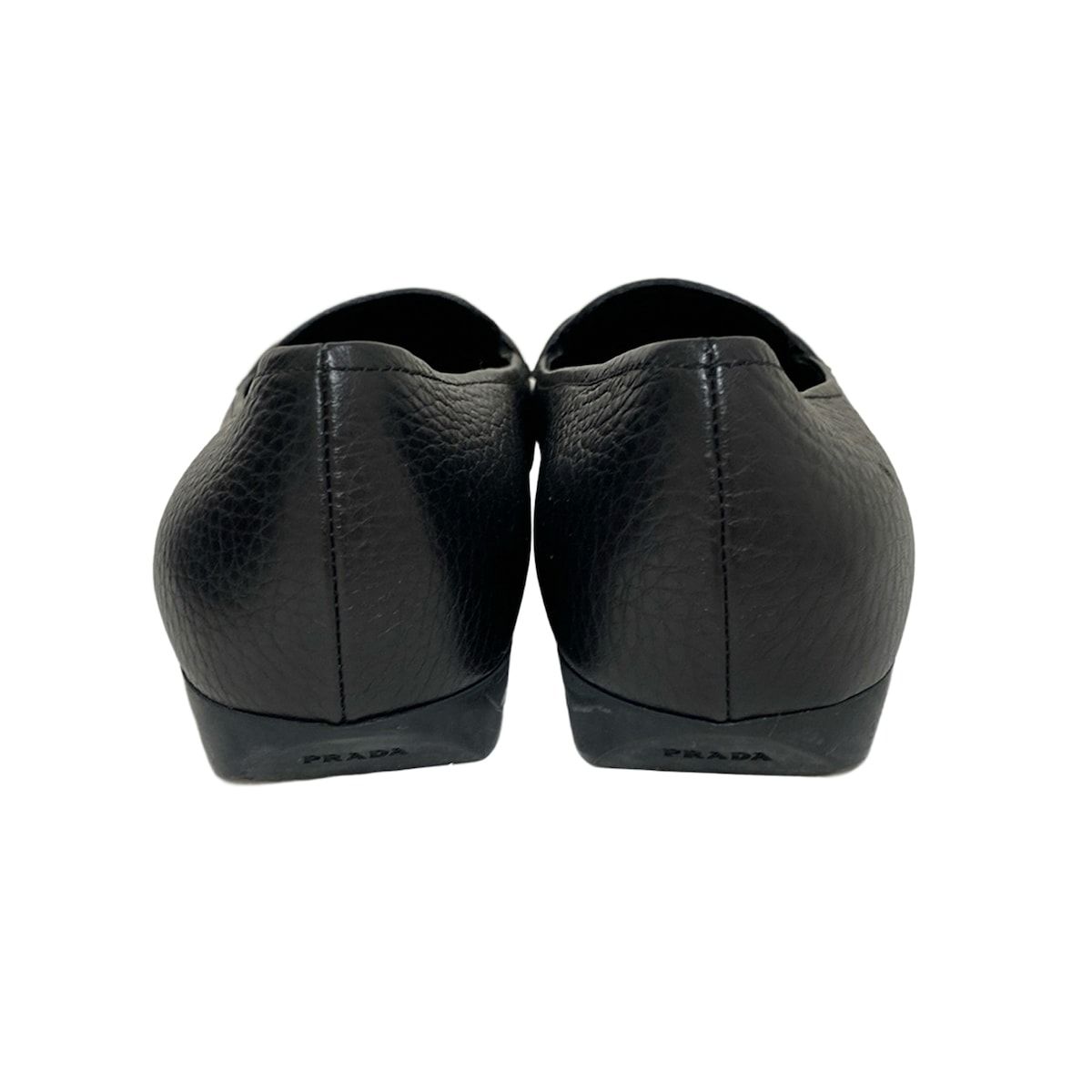 専用になります。Prada 黒 ローファー 美品　36 PRADA(プラダ) ローファー 36 レディース - 黒 レザー - メルカリ