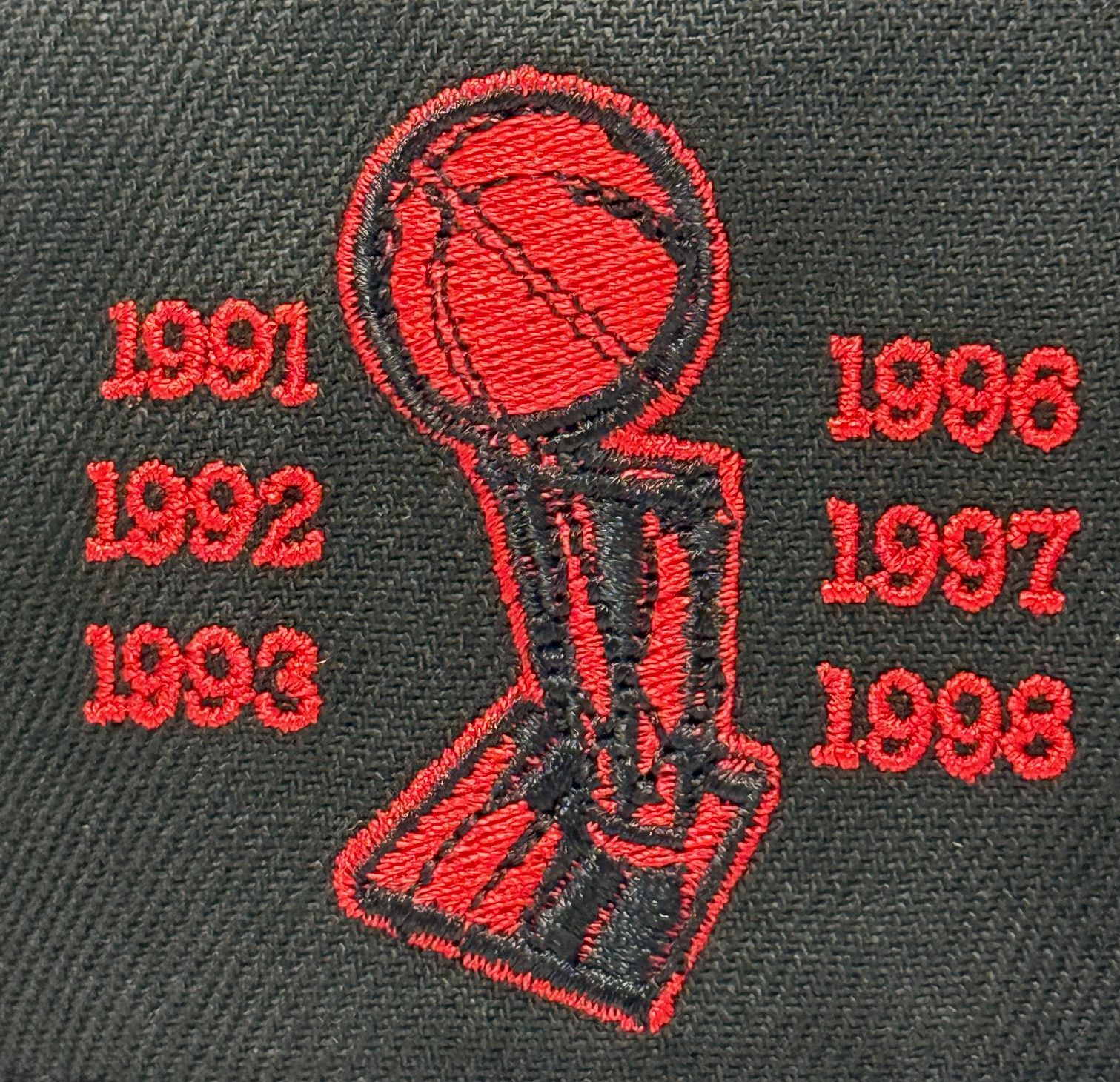 Newera シカゴブルズ 6×チャンピオンズ 9 fifty スナップバックキャップ ブラック