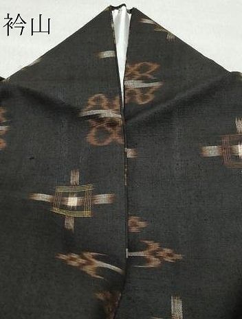 平和屋着物○国指定重要無形文化財 本場久米島紬 手織 正絹 逸品