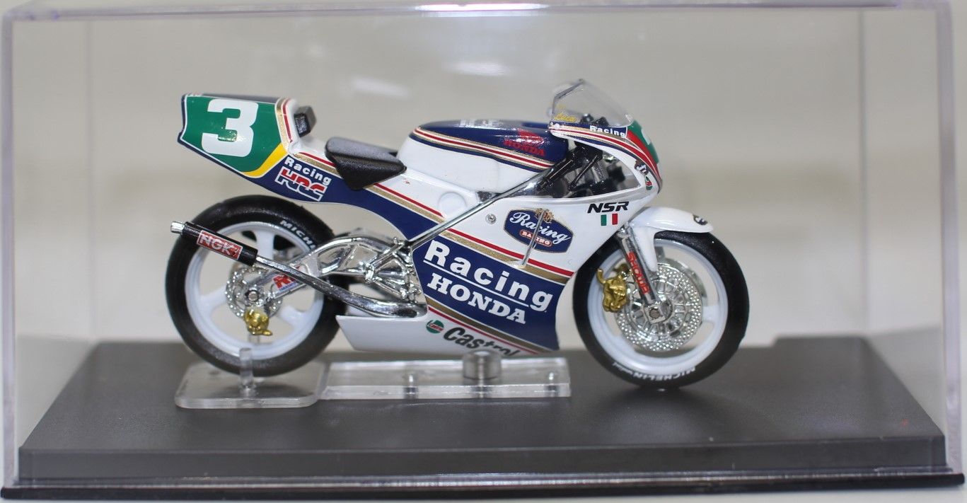USED 1/24 チャンピオンバイクコレクション ホンダ NSR250 LUCA