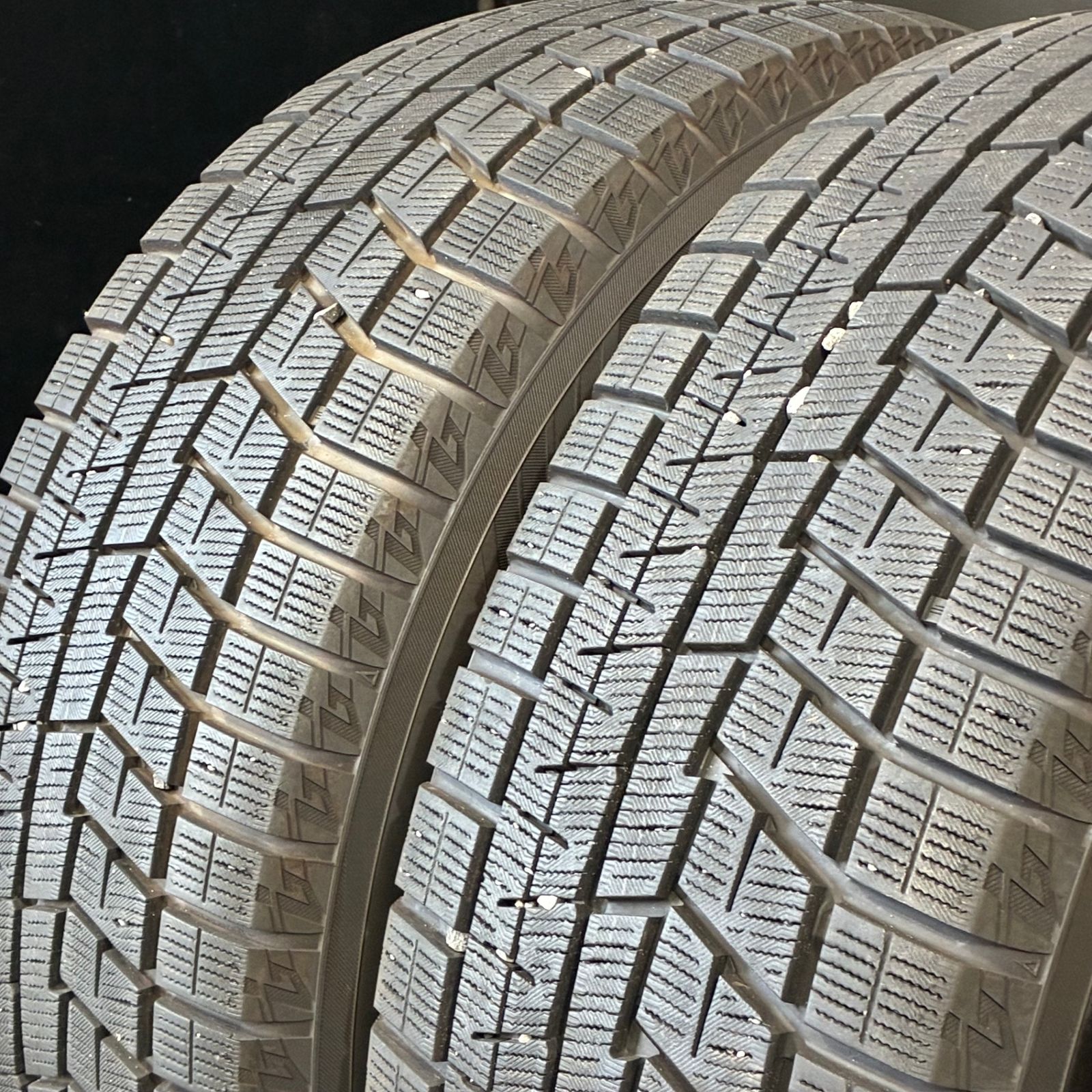 バリ山　ヨコハマIG60 215/60R17 4本セット ヨコハマタイヤ 送料無料 バリ山 深溝 2024年製 中古 ヨコハマ