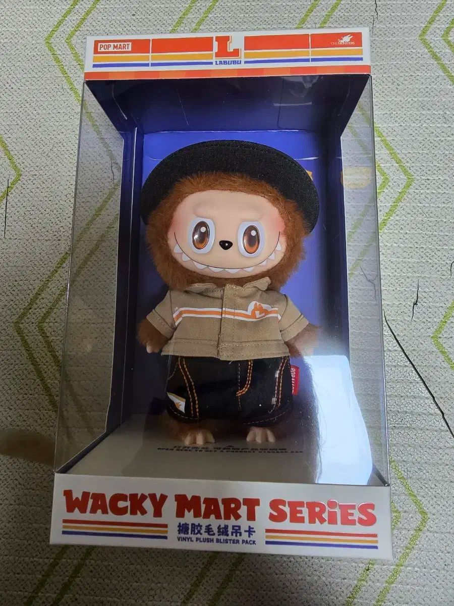 コンビニ Labubu ラブブ ストアマネージャー 版