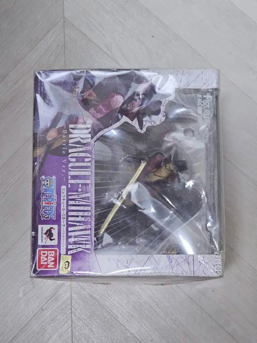 BANDAI バンダイ Figuarts ZERO ミホーク バトル バージョン フィギュア