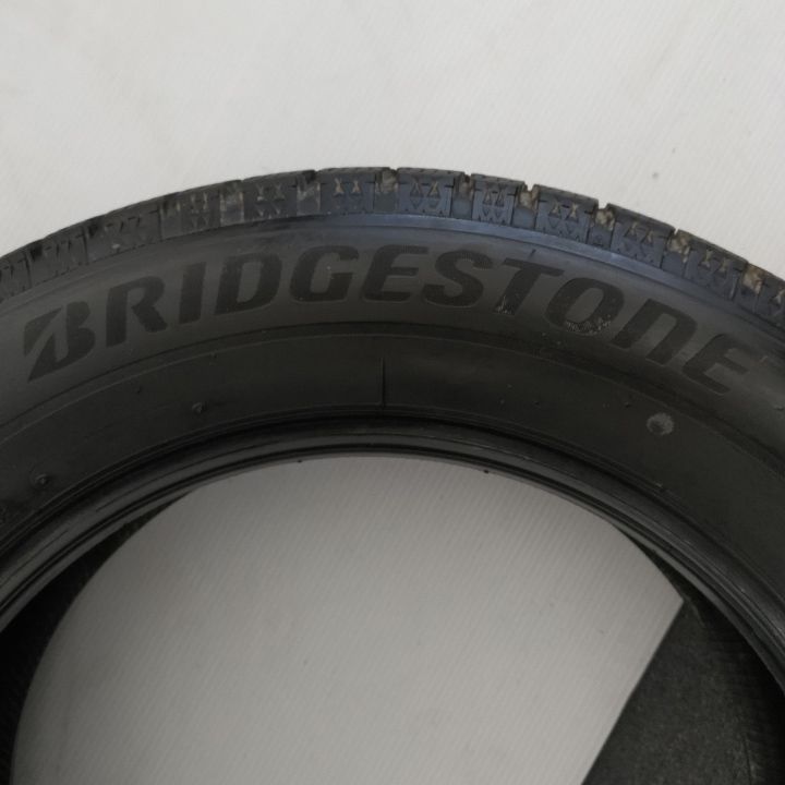 0 T 25014 スタッドレスタイヤ ブリヂストン BLIZZAK VRX 2 225 60 R 17 4本セット