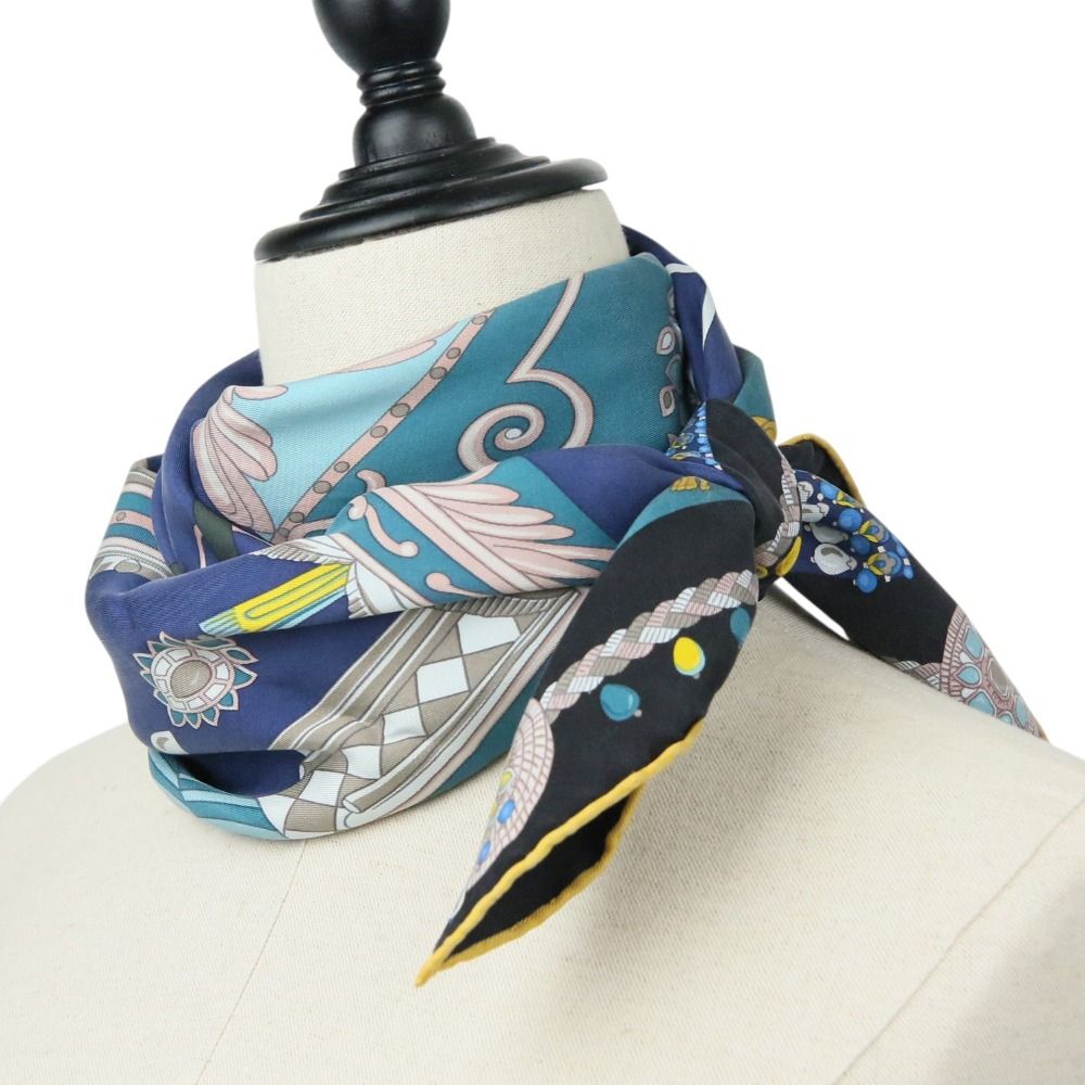 美品 HERMES エルメス カレ55 BRIDES de GALA シルクスカーフ ネイビー