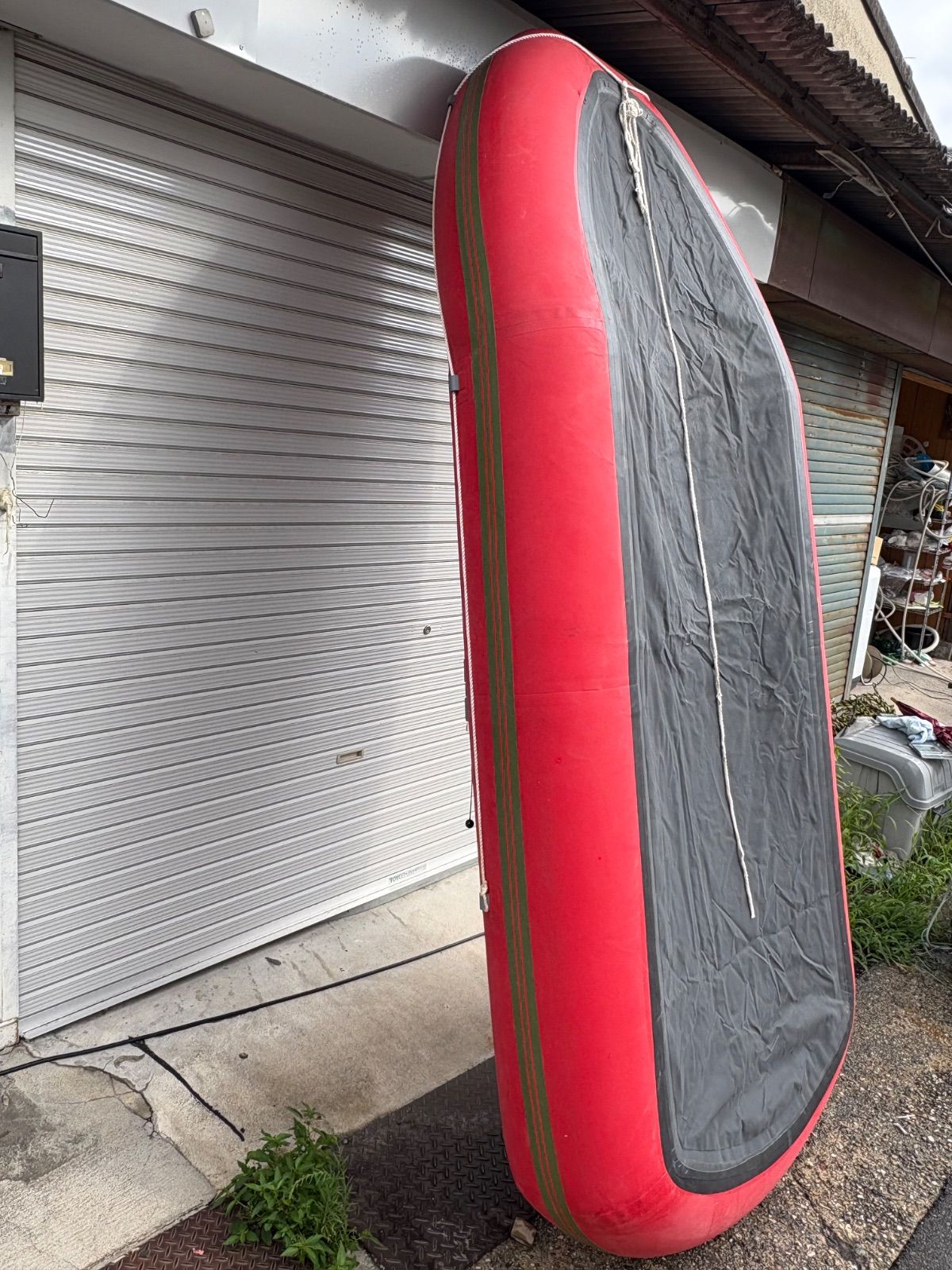 です フットポンプや底板はありません