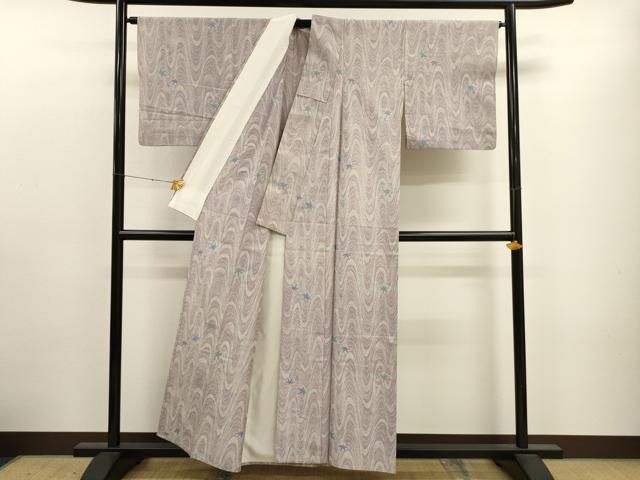 平和屋着物▽上質な紬　単衣　竜田川　正絹　逸品　CAAT9395dy 平和屋着物▽上質な紬 単衣 竜田川 正絹 逸品 CAAT9395dy - メルカリ