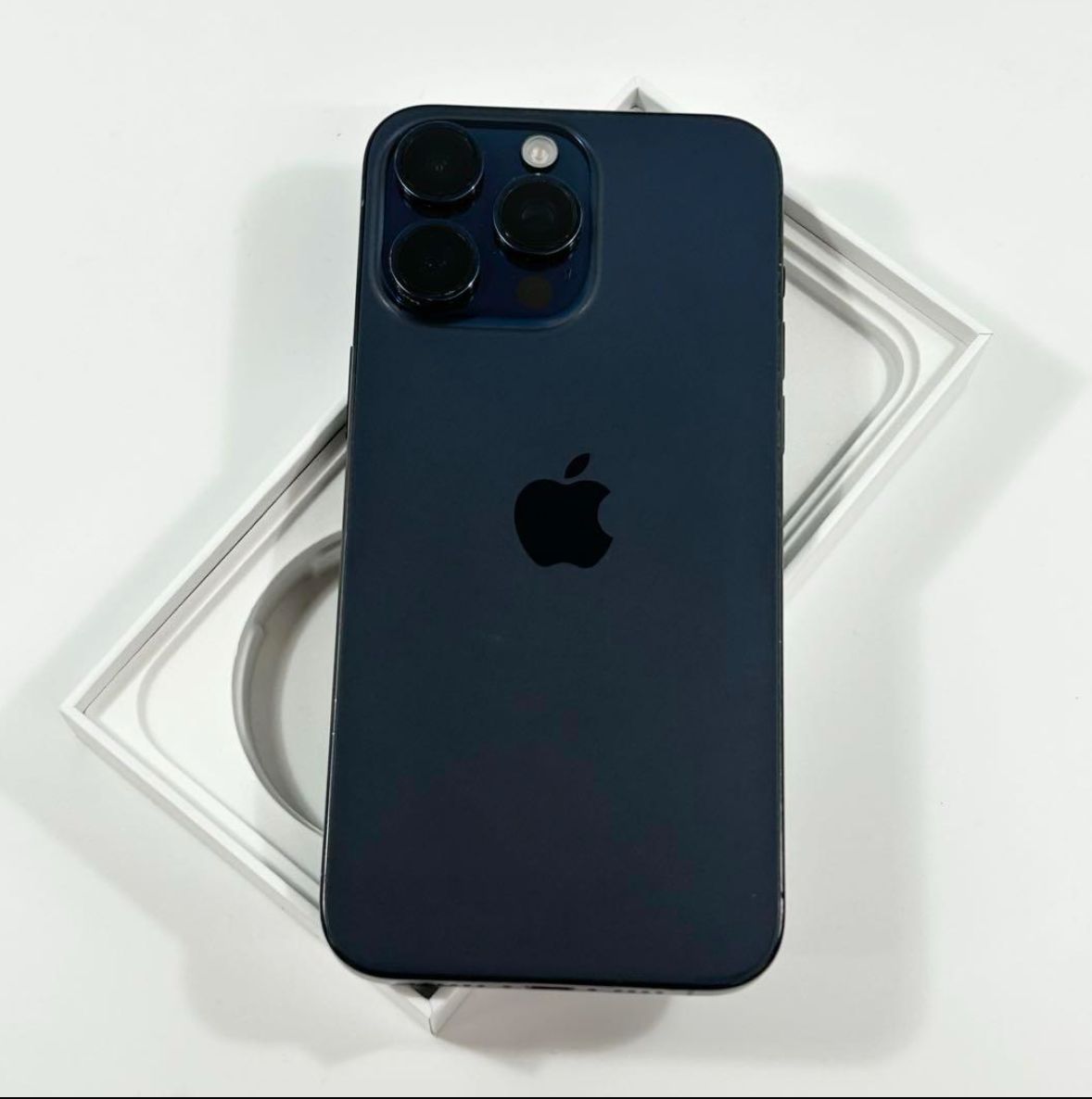 電池92% iPhone 15 Pro 128 GB SIMフリー　本体 Apple - 電池92% iPhone 15 Pro 128 GB SIMフリー 本体の通販 by