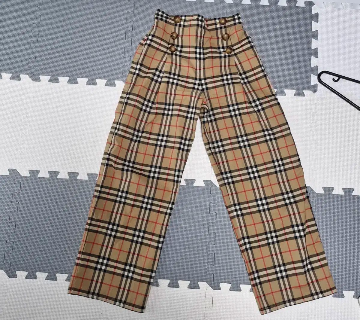BURBERRY バーバリー キッズパンツ 12y