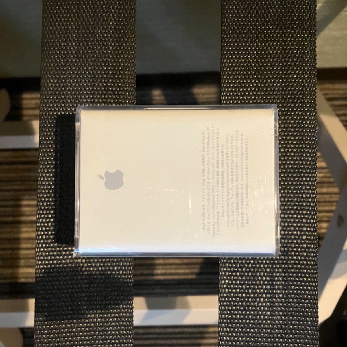 正規品】Apple iPod shuffle 1GBシルバー MB225J/A - メルカリ