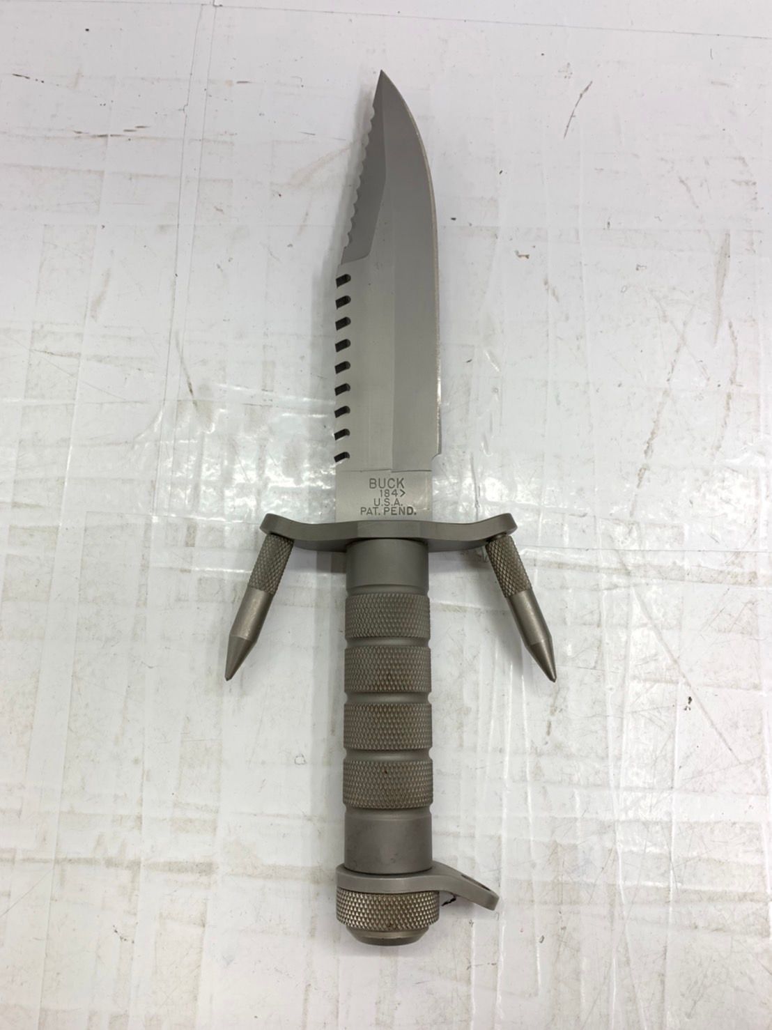 h58875 BUCK MASTER184 サバイバルナイフ