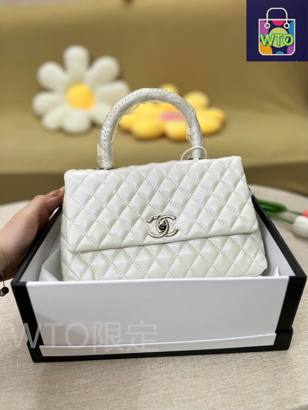 シャネル チャンスオータンドゥル ヘアオイル袋付き