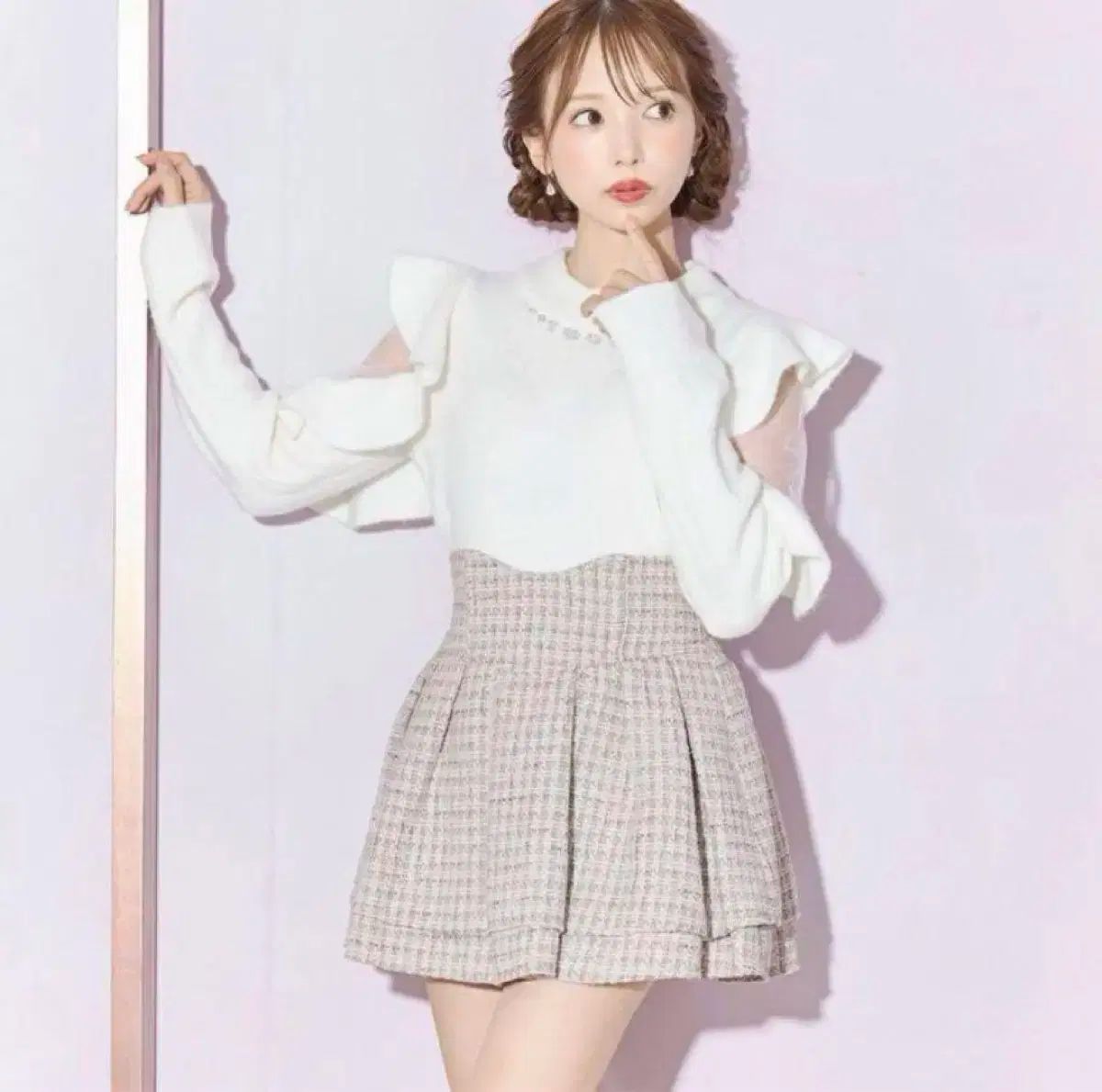 michellMacaron ミシェルマカロン ビジュー フリル ニット トップス