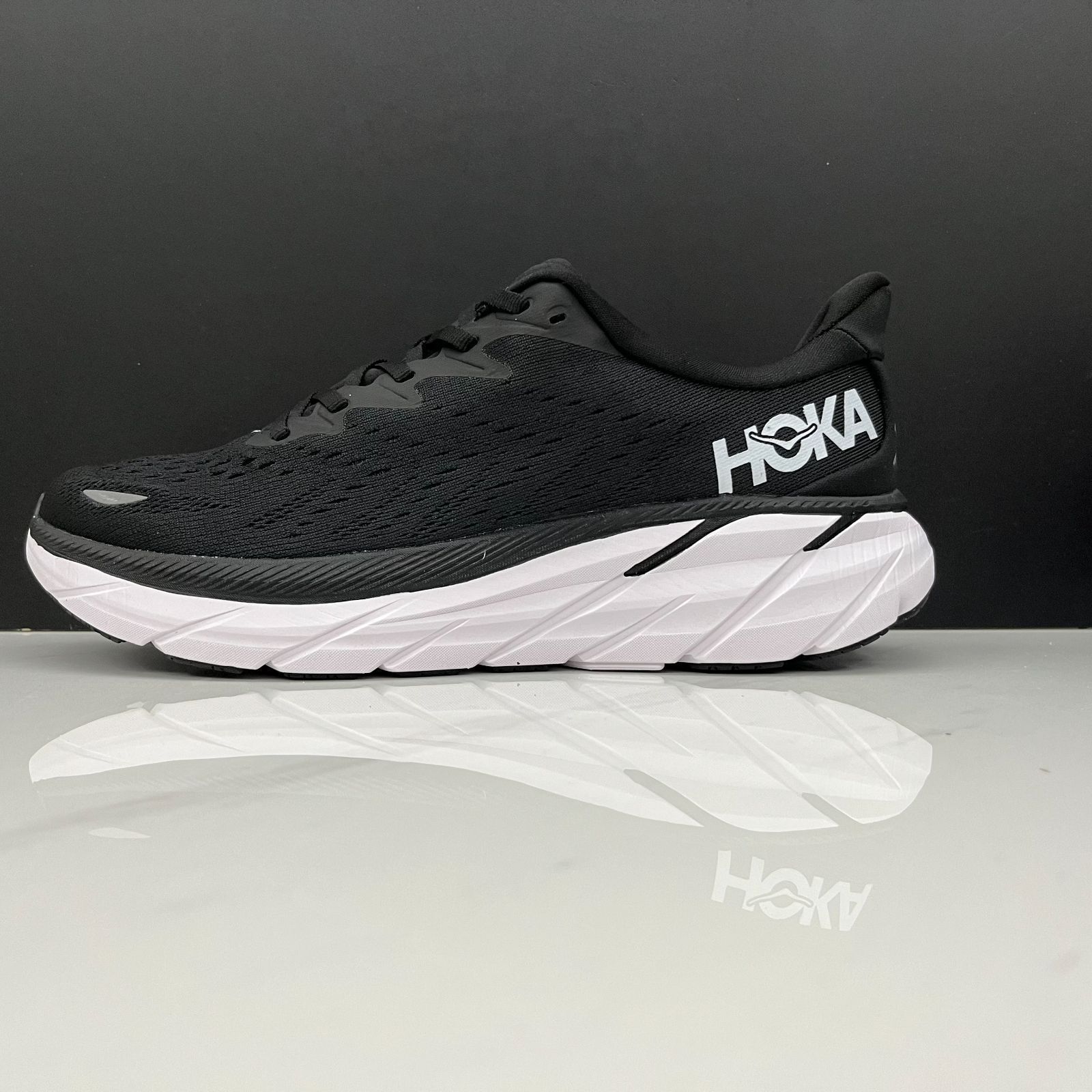 HOKA ONEONE CLIFTON 8 ランニングシューズ クリフトン 8 スニーカー ランニングシューズ 男女通用メンズレディース 9 箱付^^<>^^