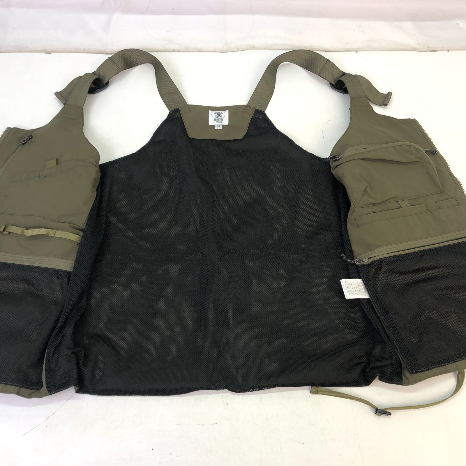 01m1684【中古】grn outdoor ジーアールエヌ アウトドア テブライ 