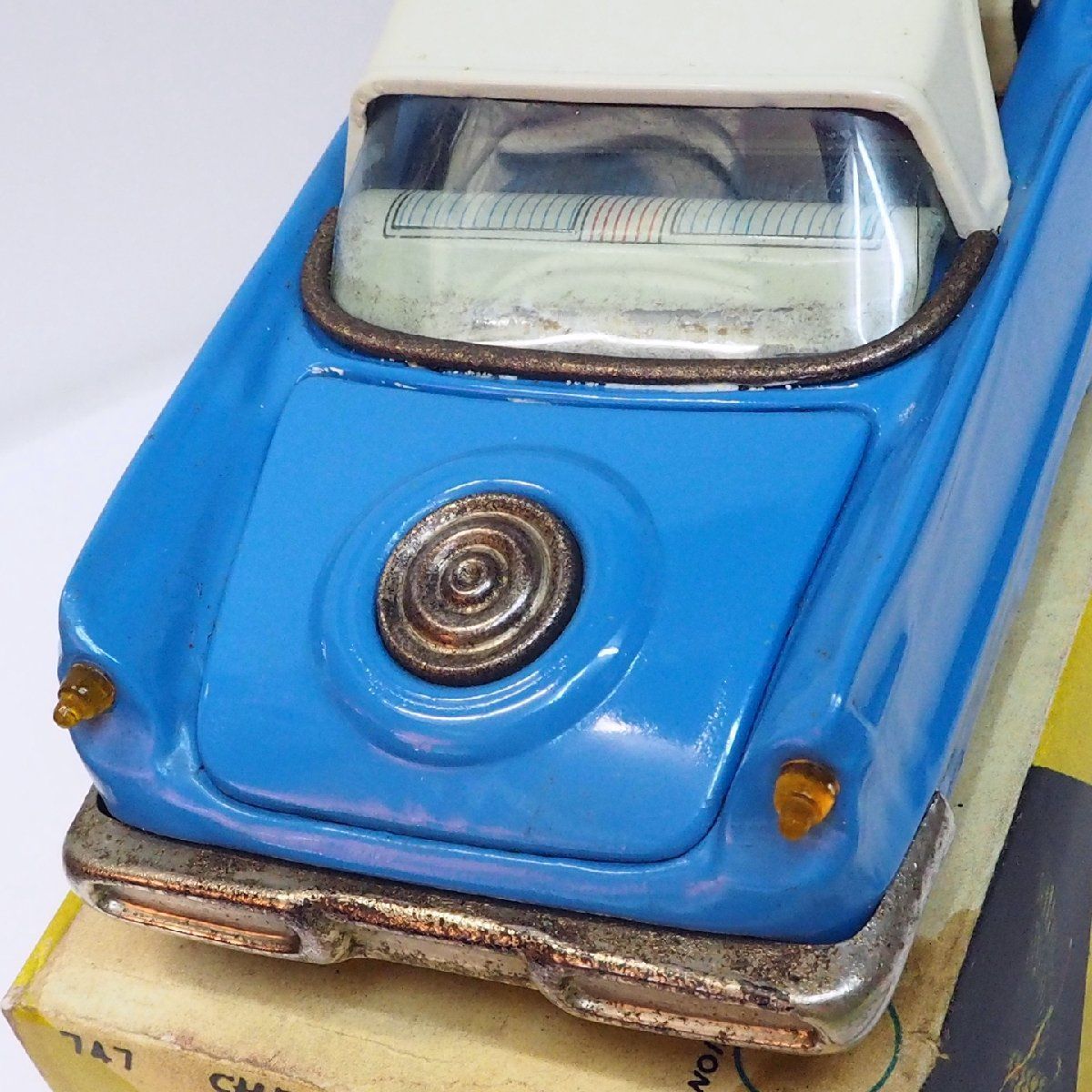 萬代屋 赤箱747 CHRYSLER IMPERIAL SEDANクライスラー インペリアル水色 ブリキtin toy car自動車ミニカーBC  BANDAIバンダイ(箱コピー)0050 - メルカリ