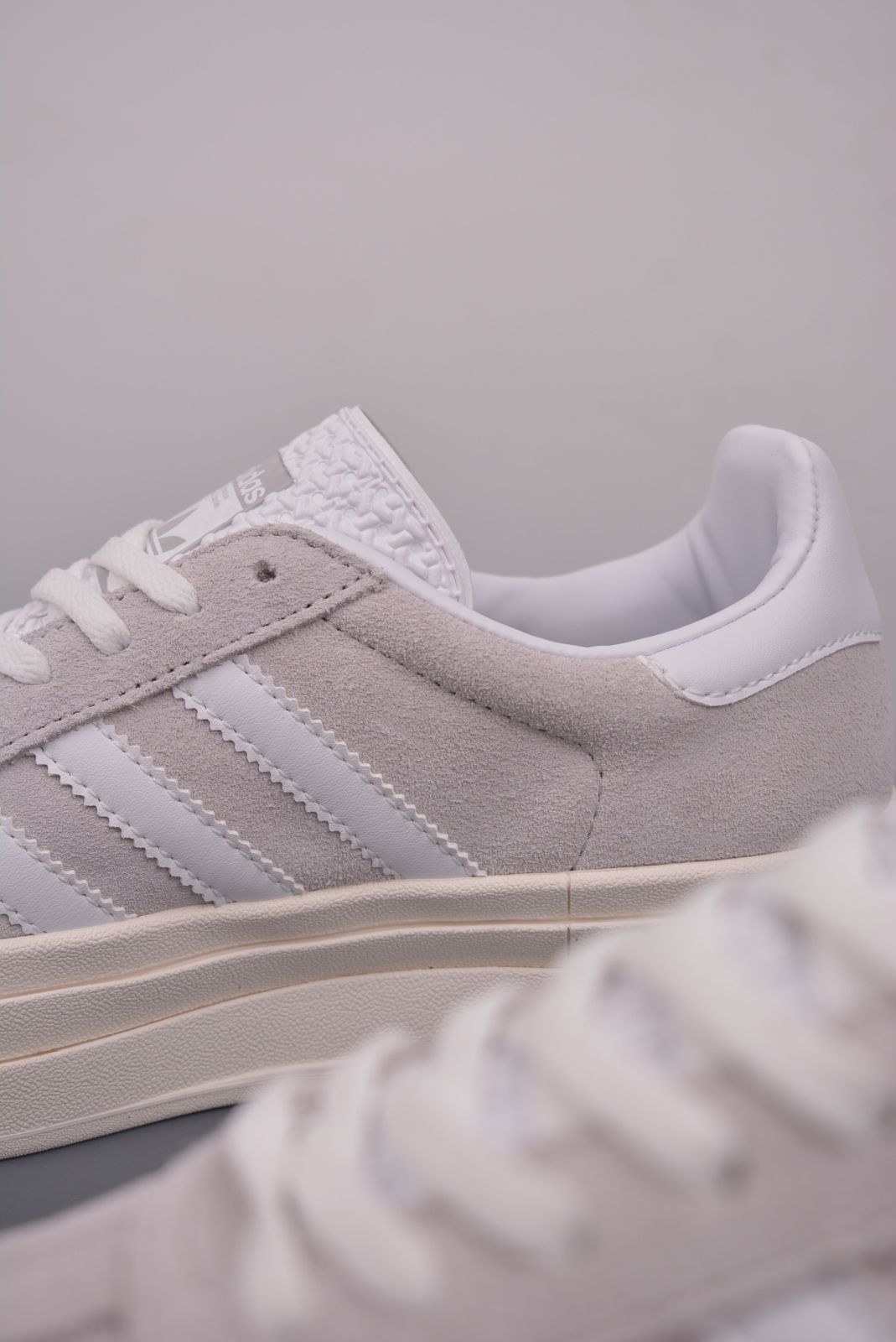 adidas Originals GAZELLEBOLD W アディダス オリジナルス スニーカー ガゼルボールド W レディース 厚底 グレー HQ6893