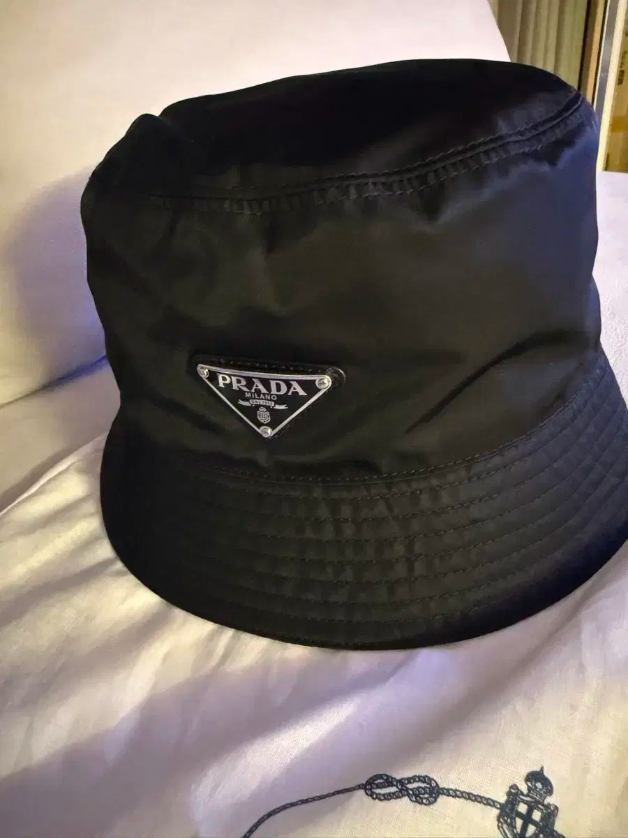 Prada プラダ