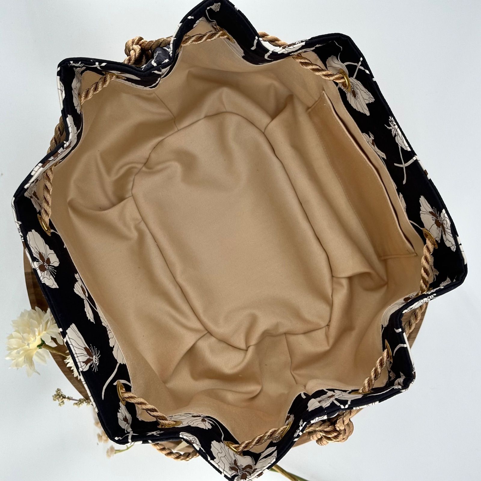 巾着バッグ＊お揃いポーチ付き＊リバティ生地使用＊フラジャイル