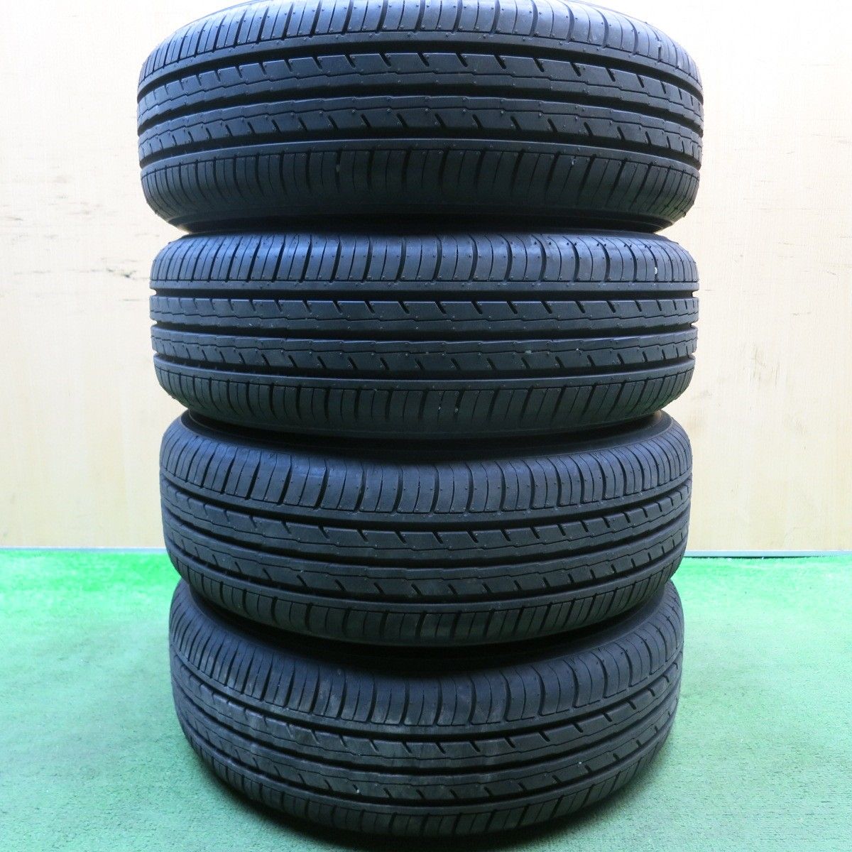タイヤほぼ未使用！25年！キレイ☆175/65R14 ヨコハマ BluEarth-ES 