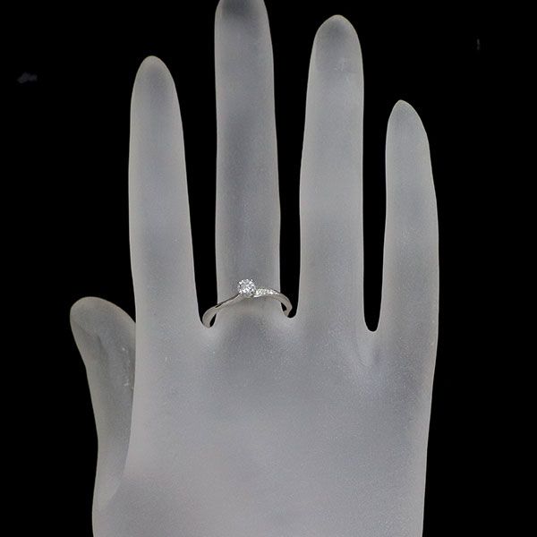 俄 Pt950 ダイヤモンド リング 0.204ct 唐花 - メルカリ 