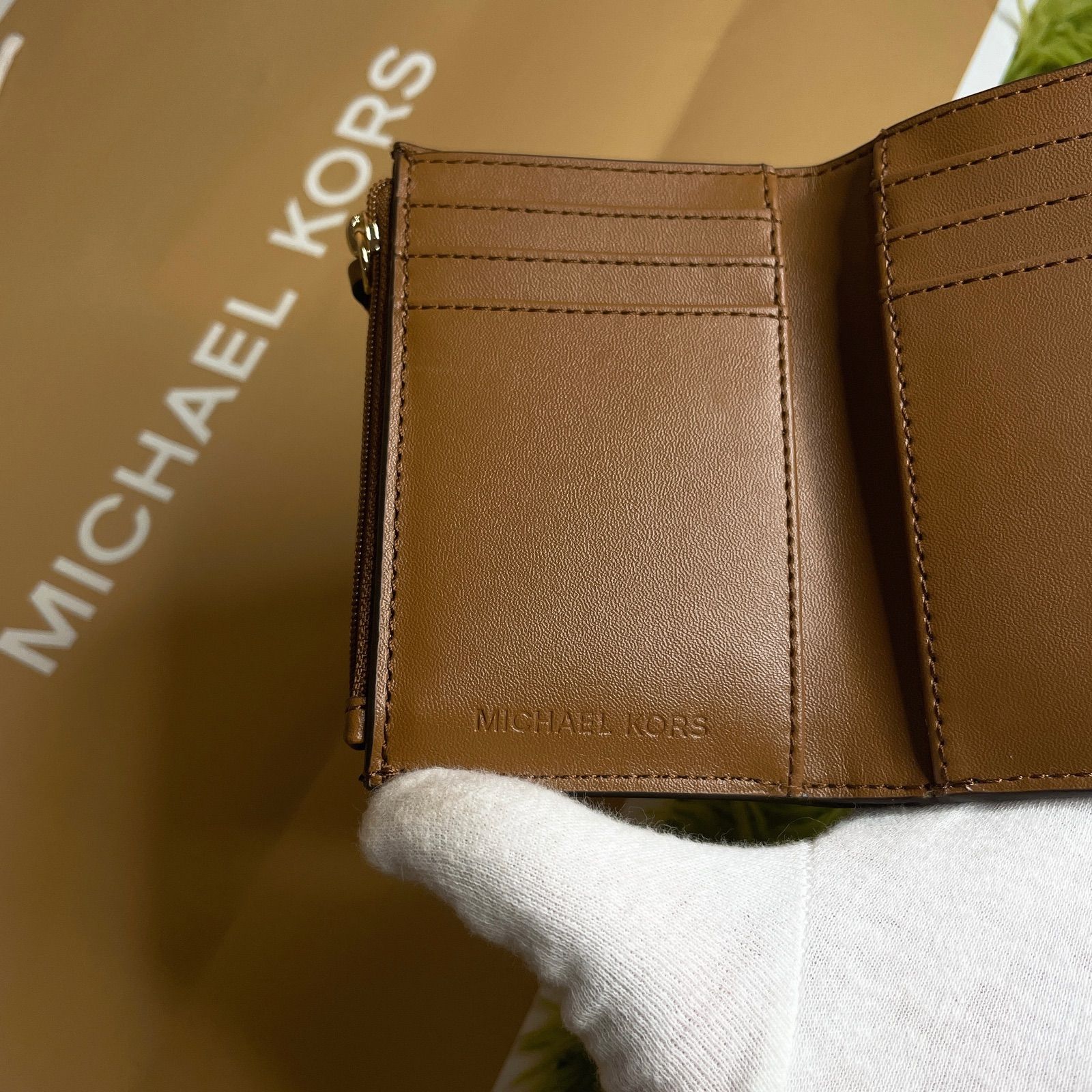 【新品】MK レディース用折財布 - おしゃれ財布（定番のブラウンカラー）