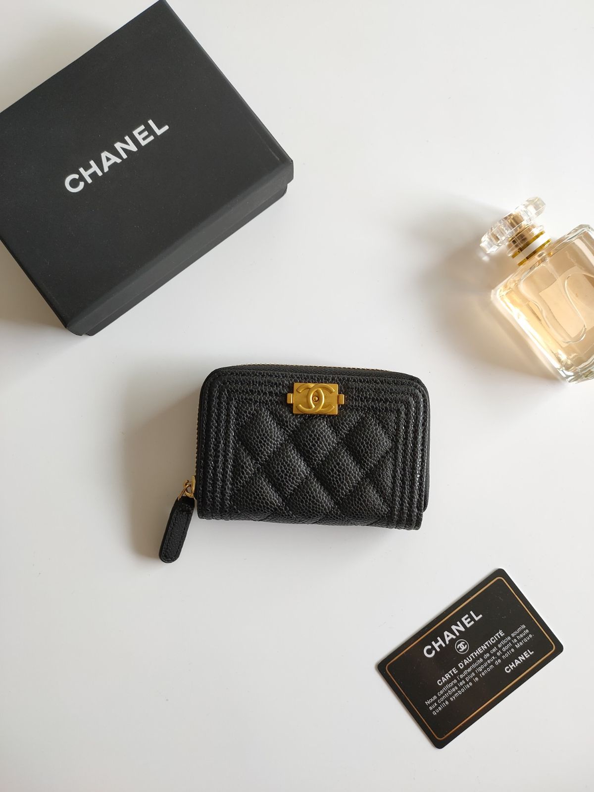 CHANEL シャネル 三つ折り財布 ロングフラップウォレット