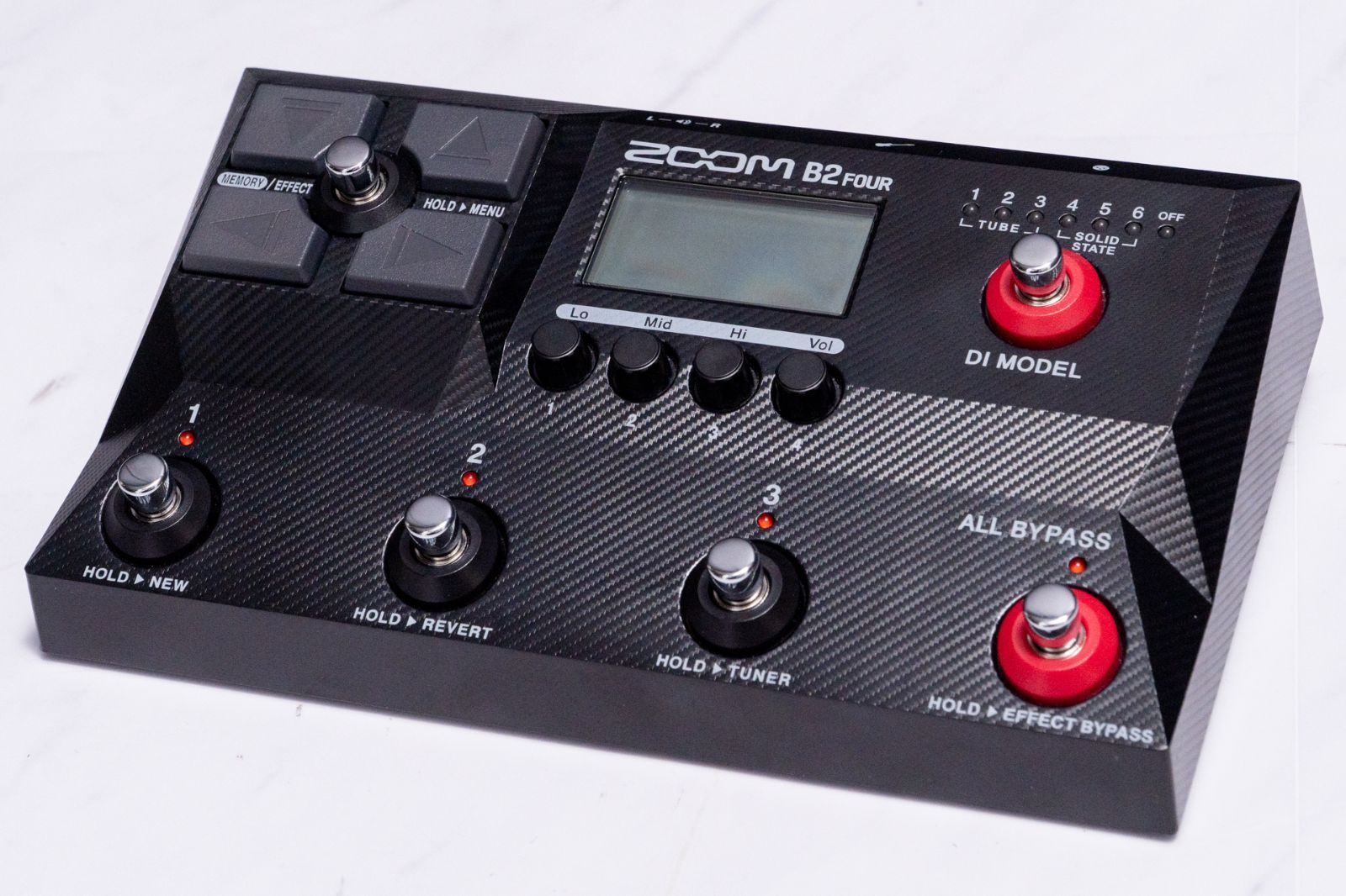 ZOOM B2 FOUR エフェクターボード B2 Four Effects and Amp Emulator | ZOOM