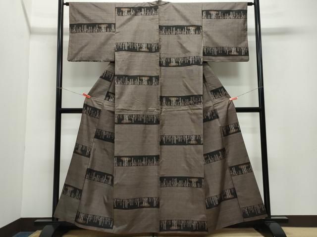 平和屋着物●本場大島紬　7マルキ　樹林文　正絹　逸品　CAAY2983vf 平和屋着物○本場大島紬 7マルキ 樹林文 正絹 逸品 CAAY2983vf - メルカリ